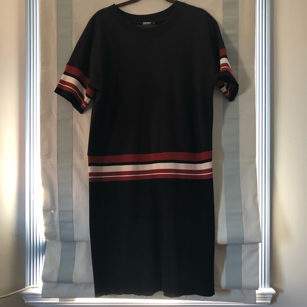 DKNY Sweat-shirt Ribbed Dress. Like New. Size L.